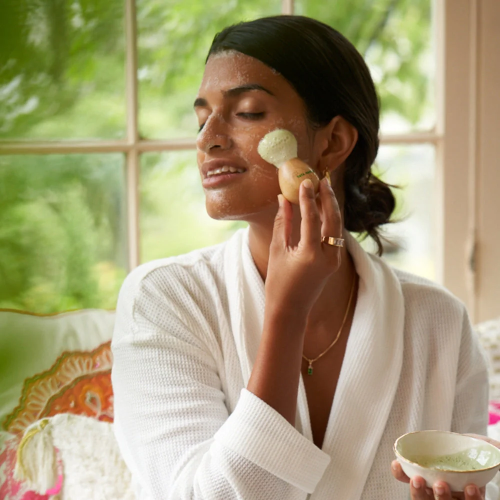 Cleansing Kabuki Brush - Image 3